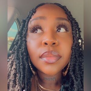 Meet your Posher, Kia